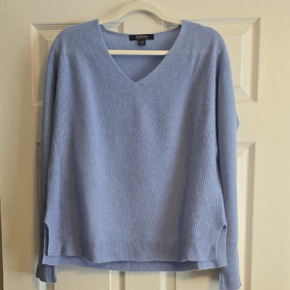 Saks Fifth Avenue Light Cashmere Blue V-Neck Sweater